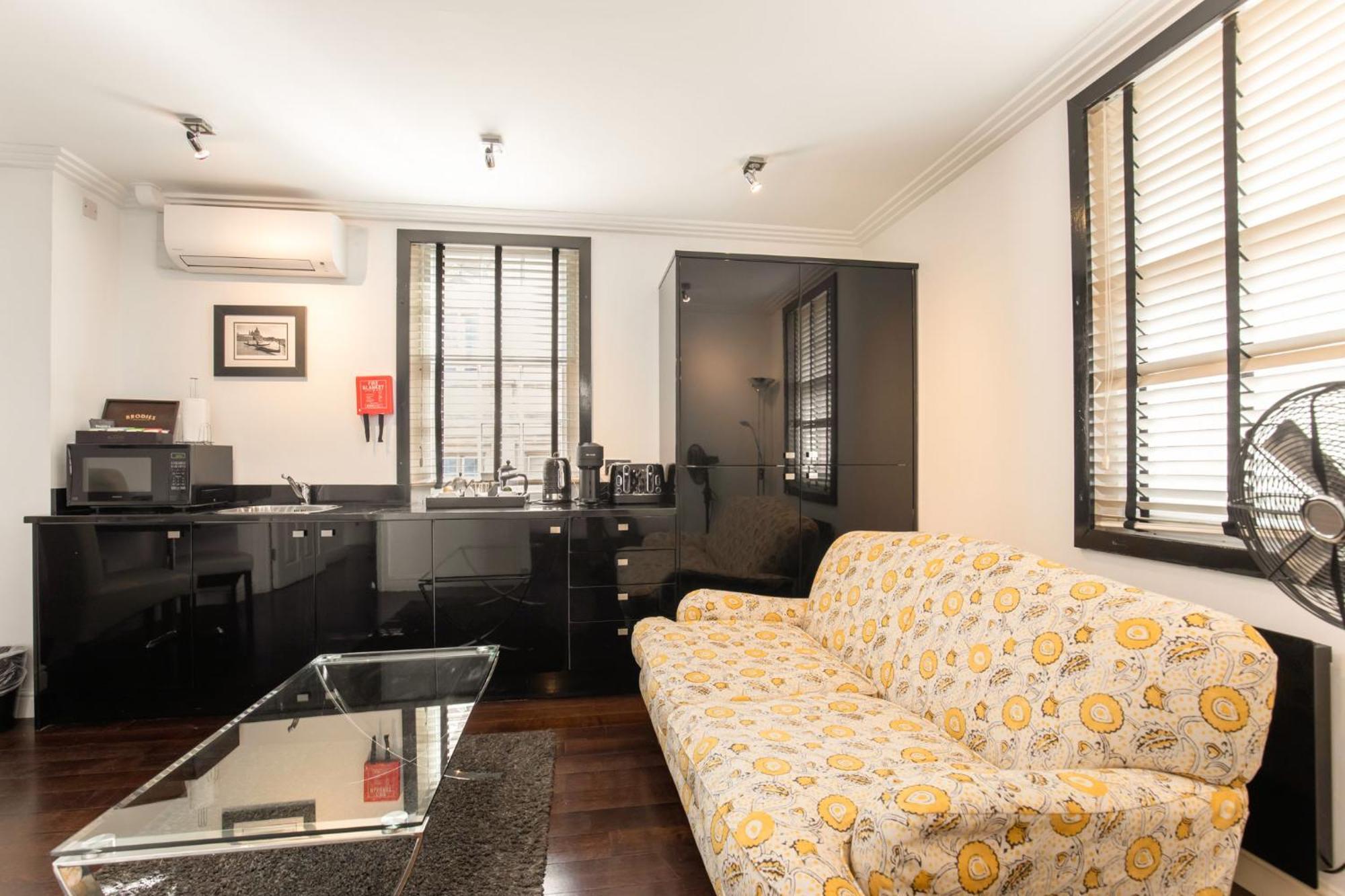 Strozzi Palace Suites By Mansley Cheltenham Esterno foto