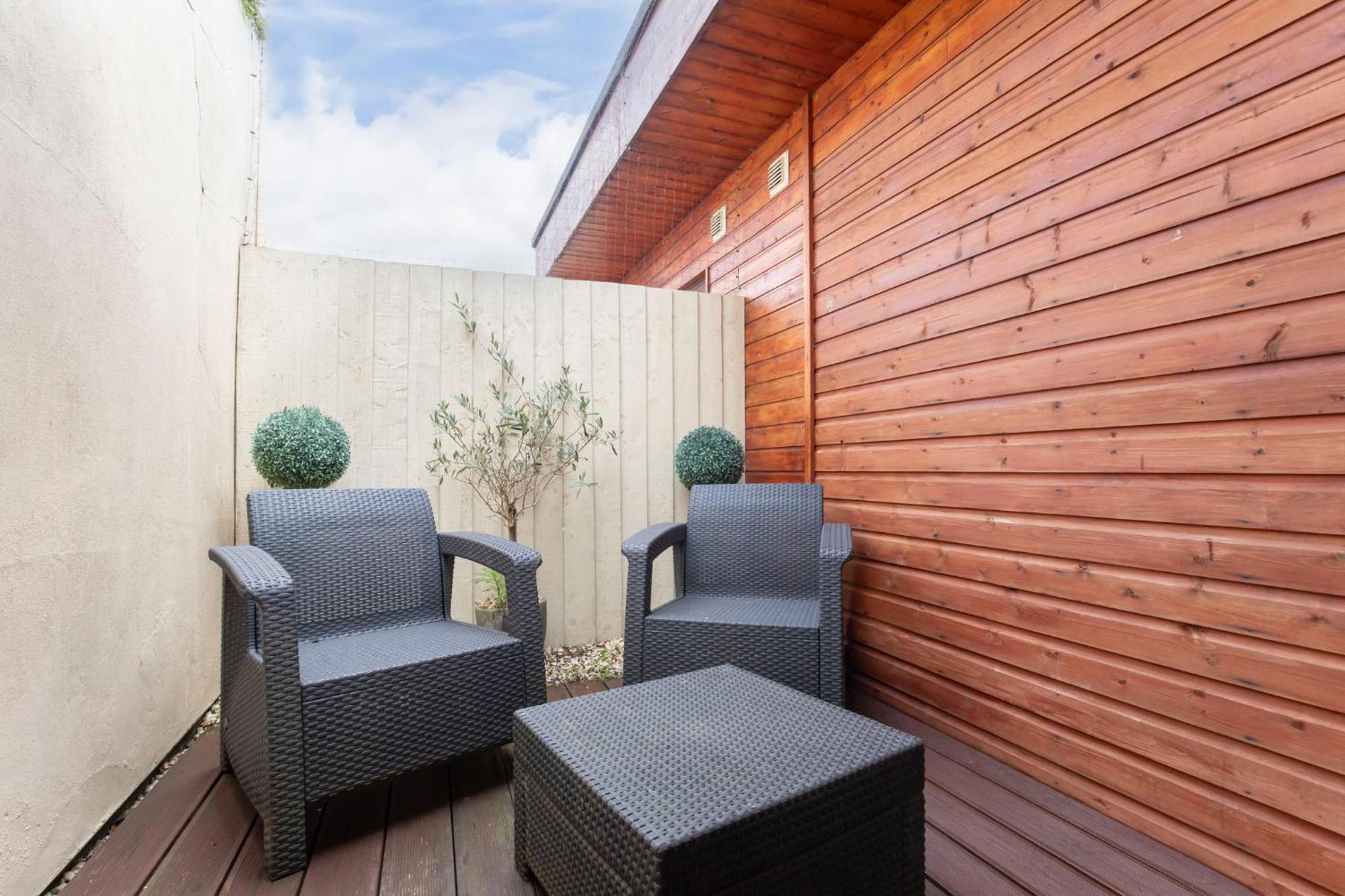Strozzi Palace Suites By Mansley Cheltenham Esterno foto
