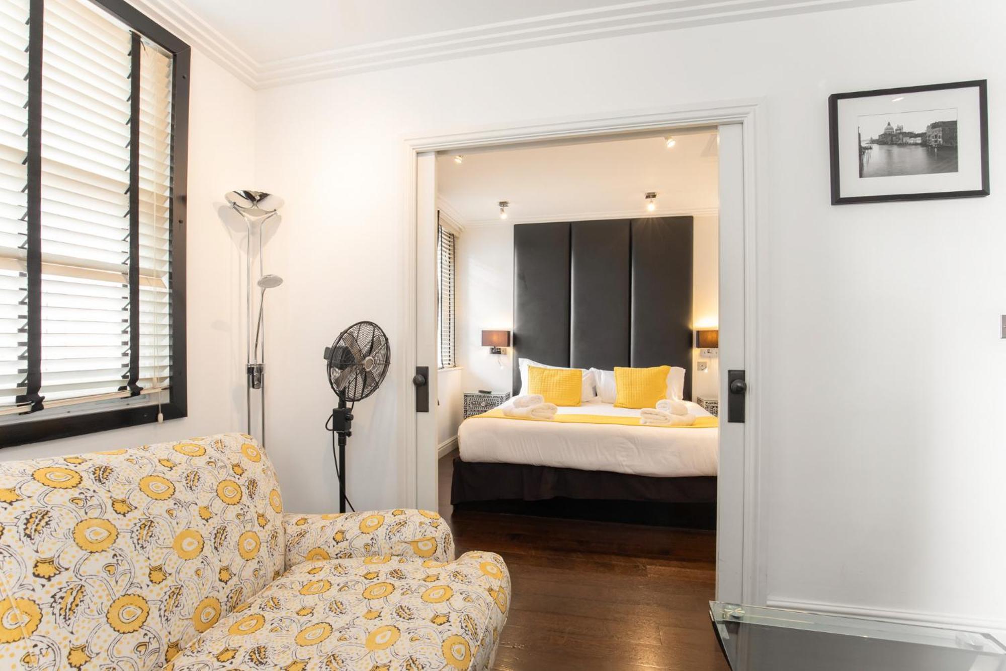 Strozzi Palace Suites By Mansley Cheltenham Esterno foto