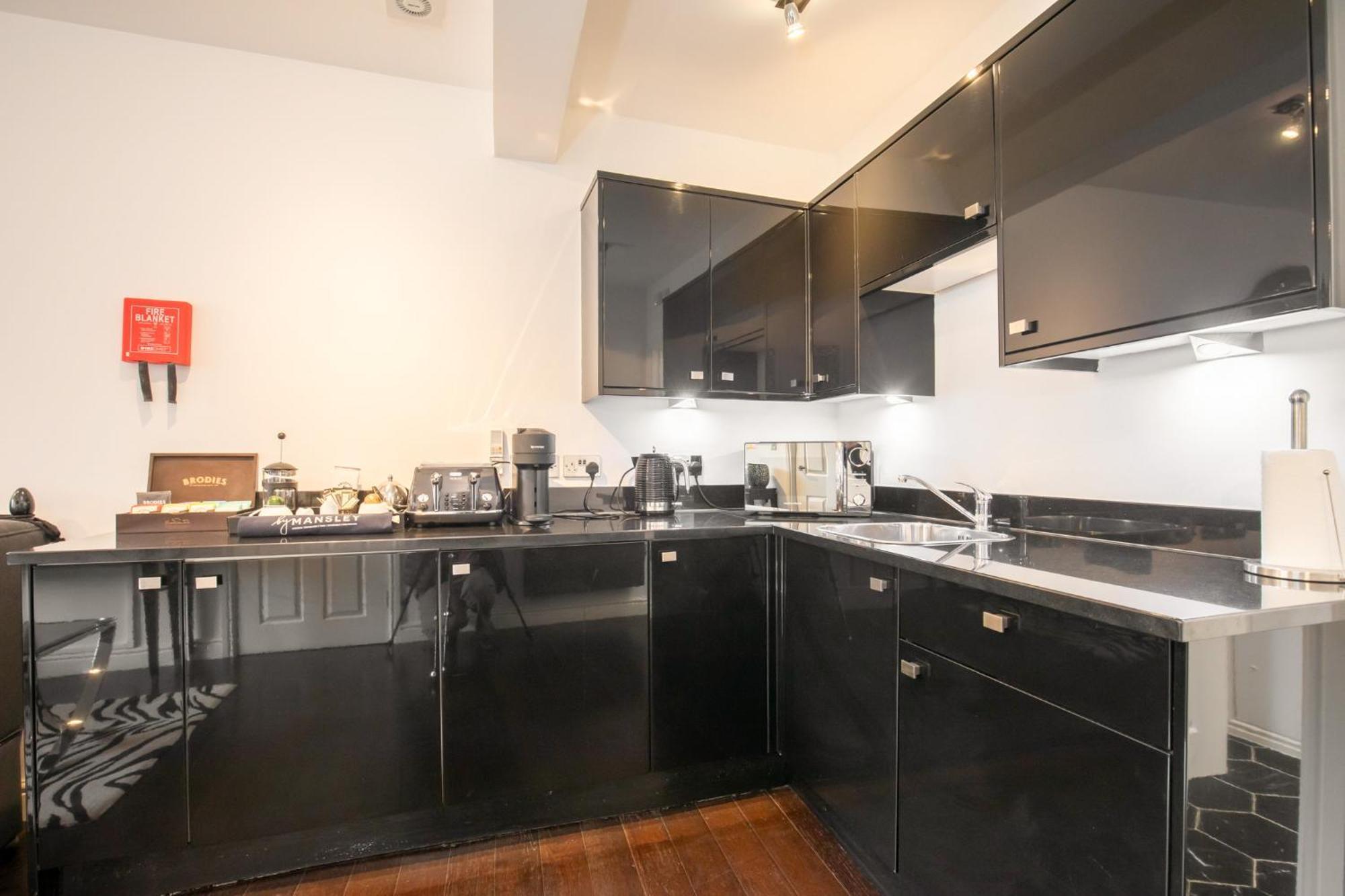 Strozzi Palace Suites By Mansley Cheltenham Esterno foto
