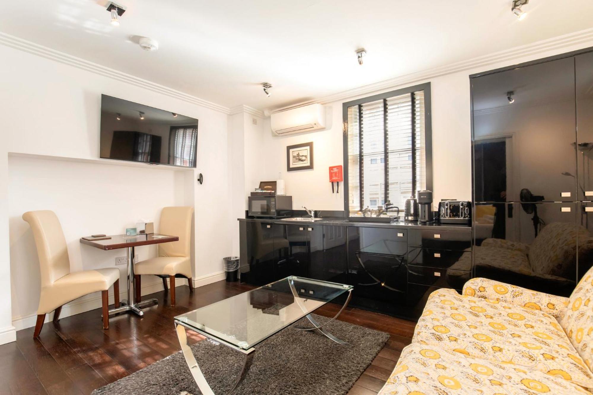 Strozzi Palace Suites By Mansley Cheltenham Esterno foto