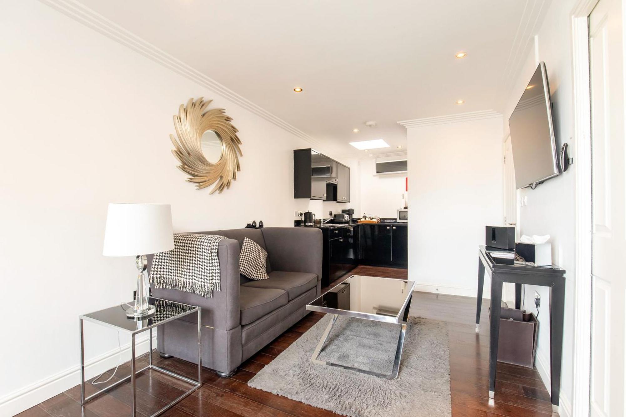 Strozzi Palace Suites By Mansley Cheltenham Esterno foto