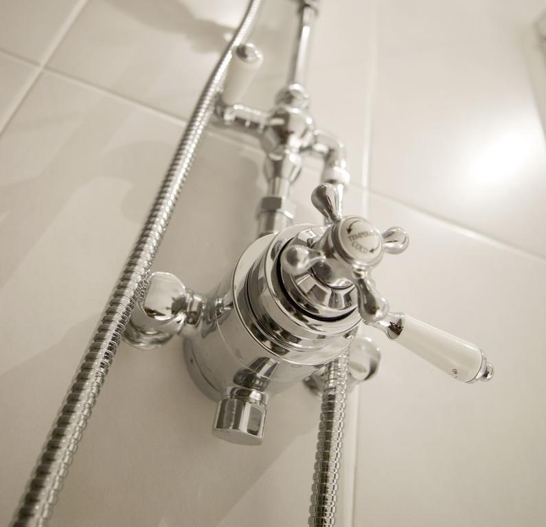 Strozzi Palace Suites By Mansley Cheltenham Esterno foto