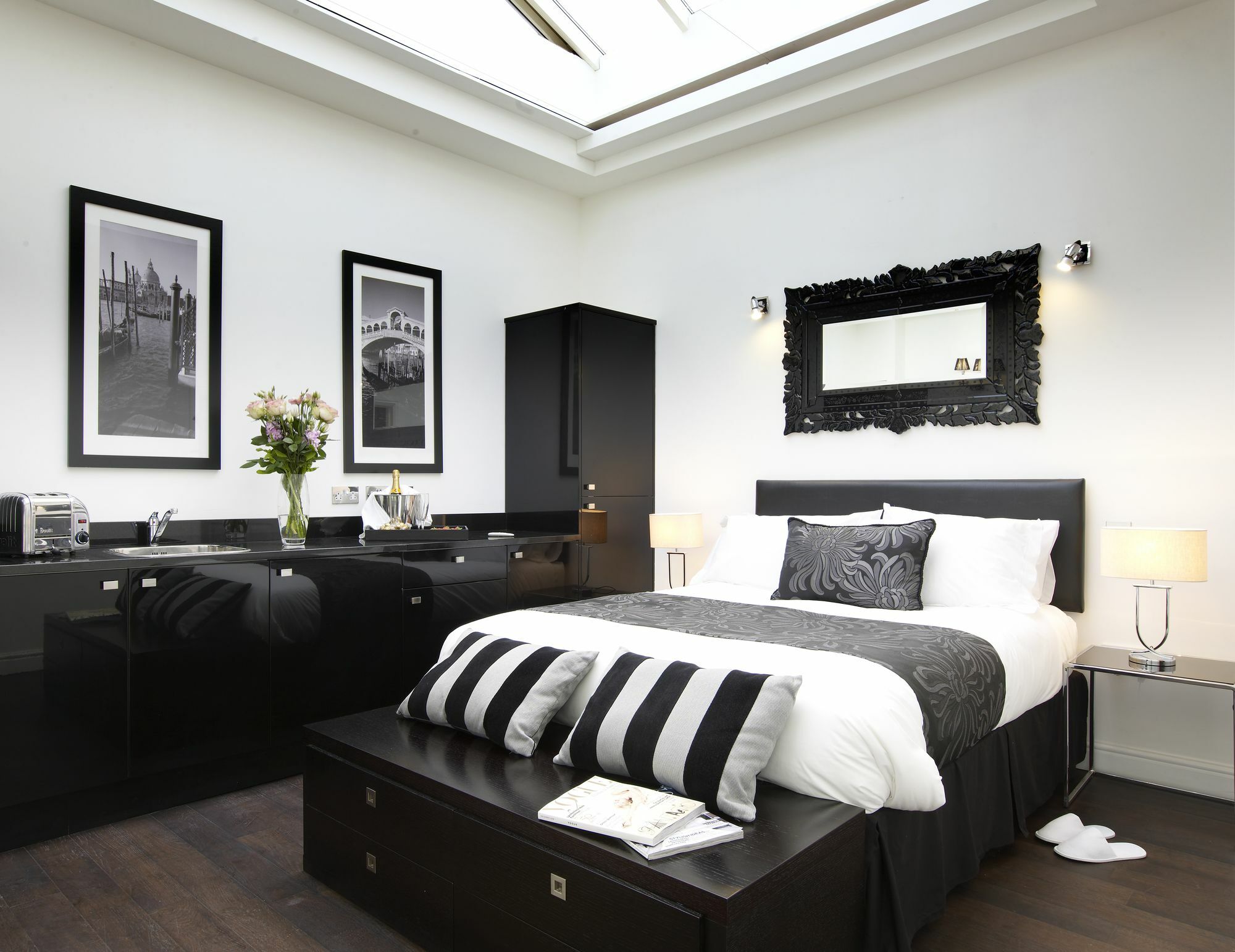 Strozzi Palace Suites By Mansley Cheltenham Esterno foto