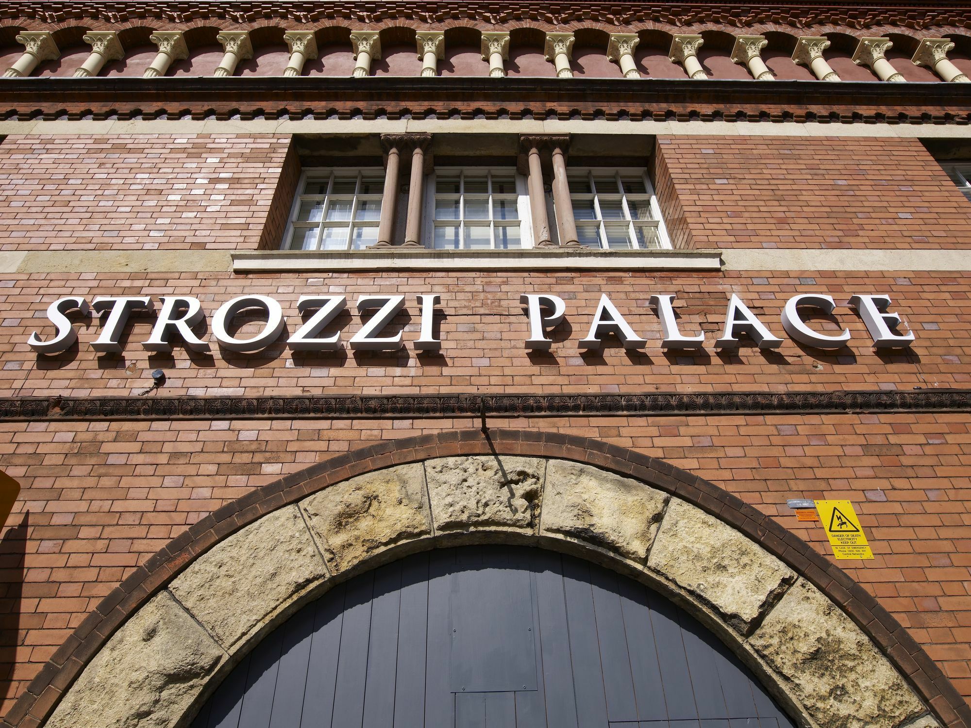 Strozzi Palace Suites By Mansley Cheltenham Esterno foto