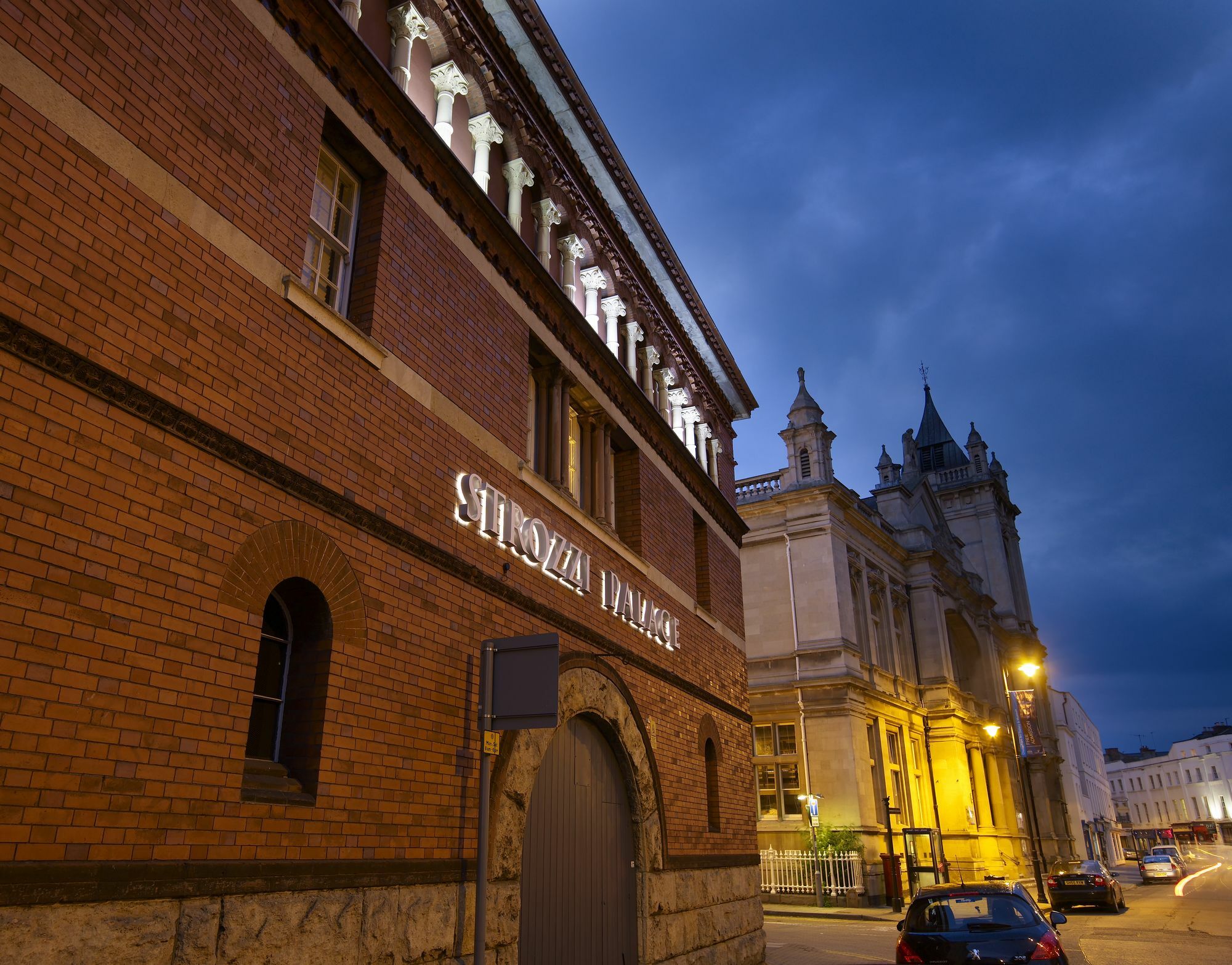 Strozzi Palace Suites By Mansley Cheltenham Esterno foto